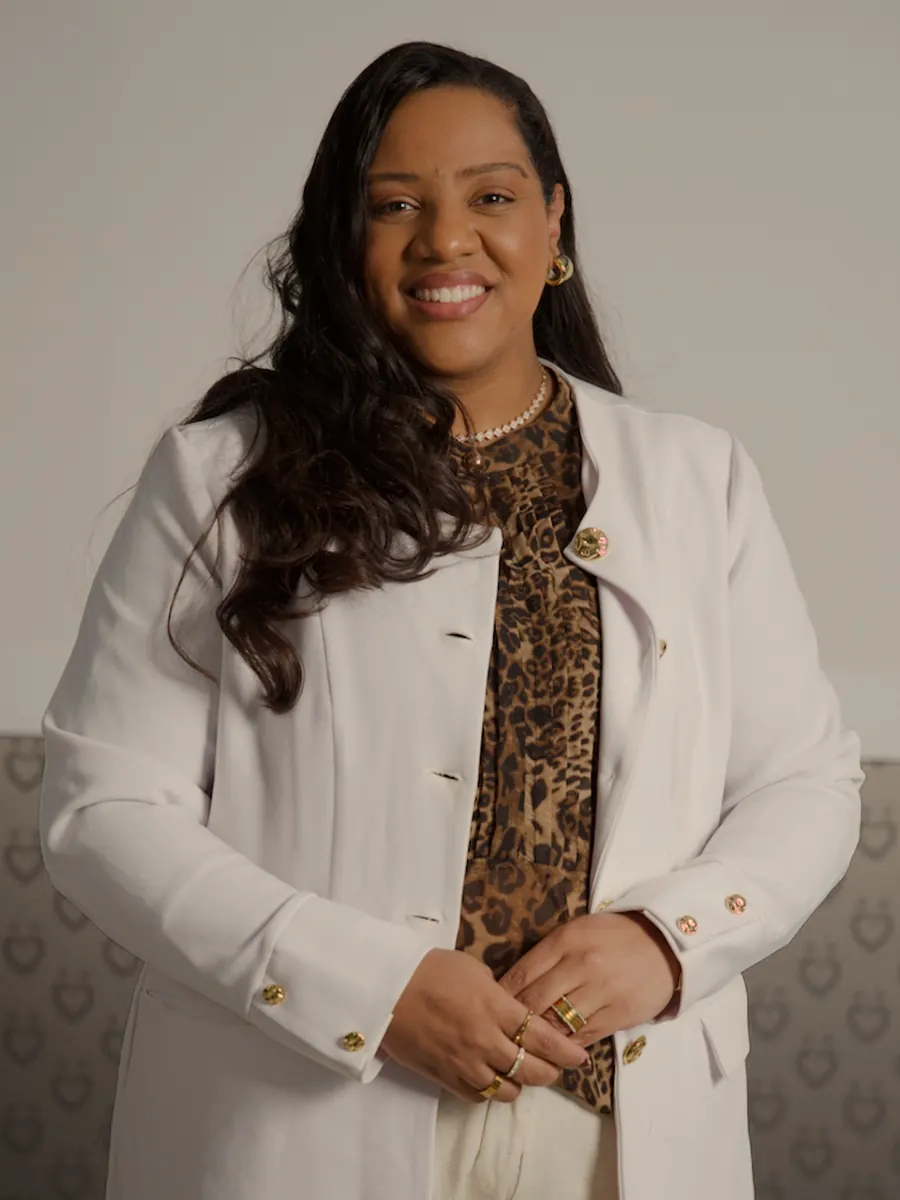 Dra. Amanda Martins